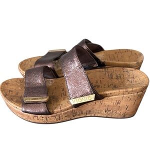 Vionic Womens 7 Atlantic Pepper Wedge‎ Sandals Bronze Metalic Adjustable Straps